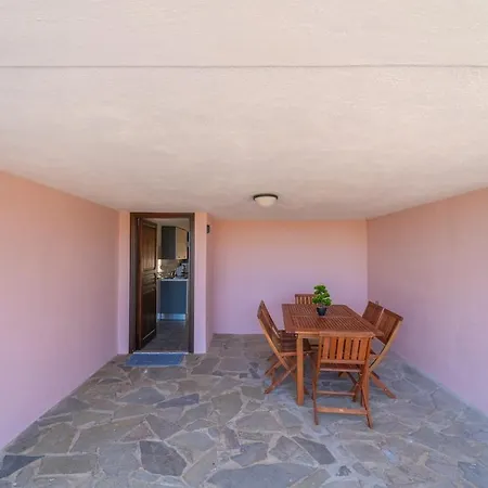 Oasi - Giardino E Parcheggio Privato * Schifoni