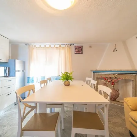 Apartamento Oasi - Giardino E Parcheggio Privato