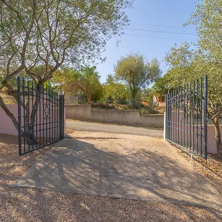 Apartamento Oasi - Giardino E Parcheggio Privato Schifoni