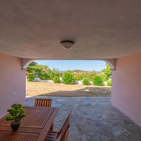 아파트 Oasi - Giardino E Parcheggio Privato